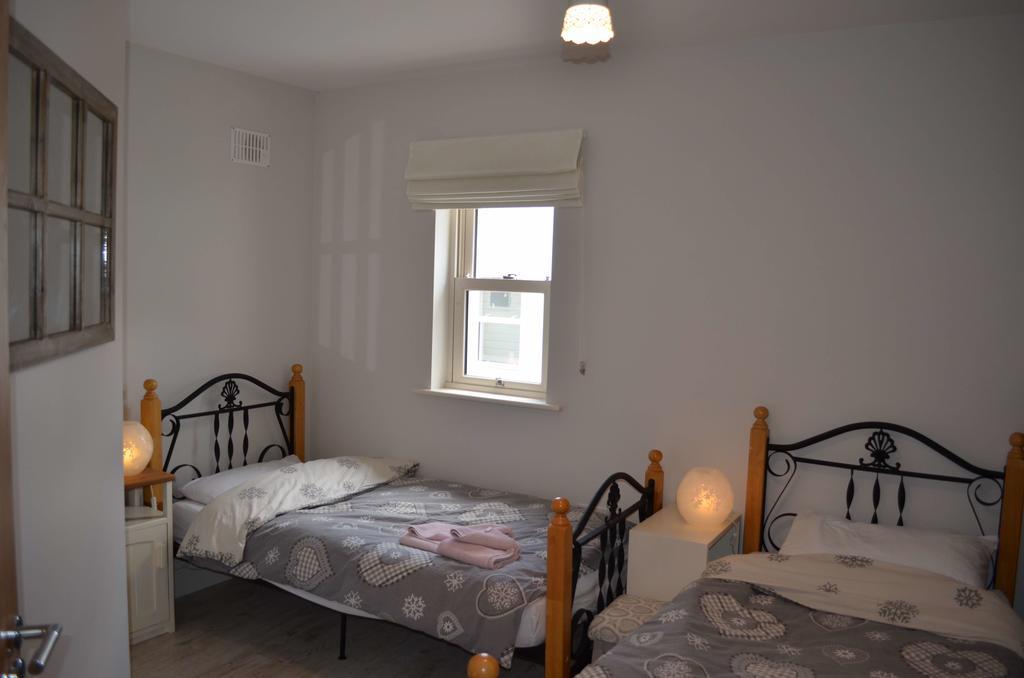Galway Coast Cottages Barna  Buitenkant foto